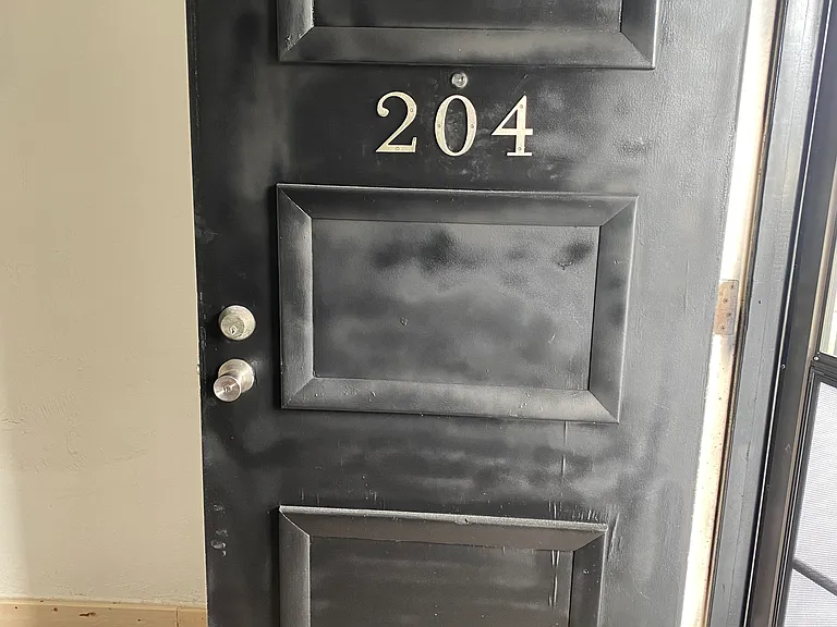 4906 Victoria Dr #204 — Photo 3