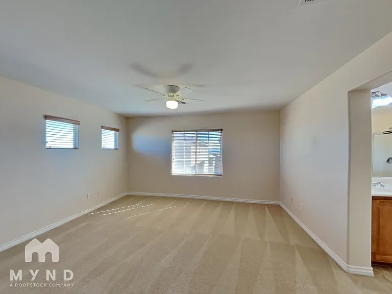 2000 Hollywell St — Photo 10