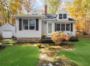 28 Mount Hygeia Rd, Foster, RI 02825