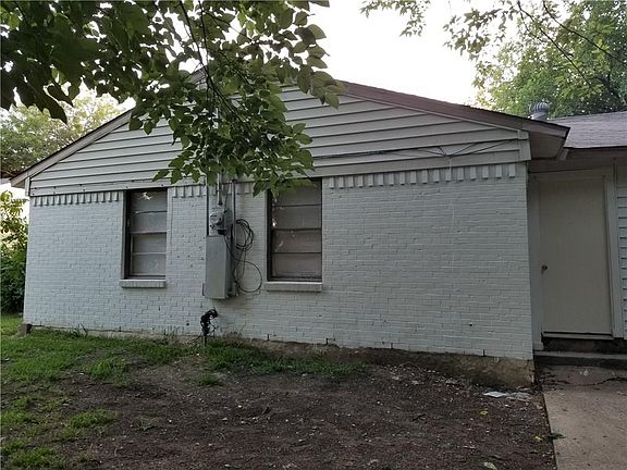 3rd image of 4310 Scottsdale Dr