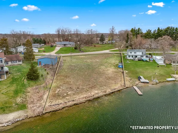 6757 Bird Lake Rd S, Osseo, MI 49266