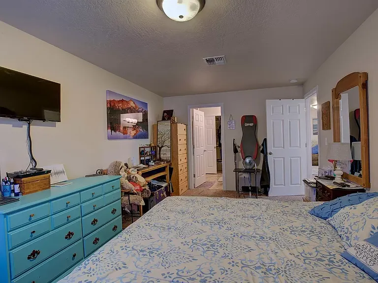 1694 Cloverlawn Dr — Photo 8