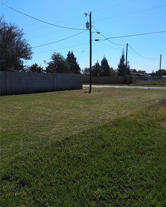 2nd image of 322 Liam St