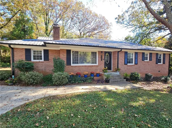 214 Holly Ave, Clemson, SC 29631