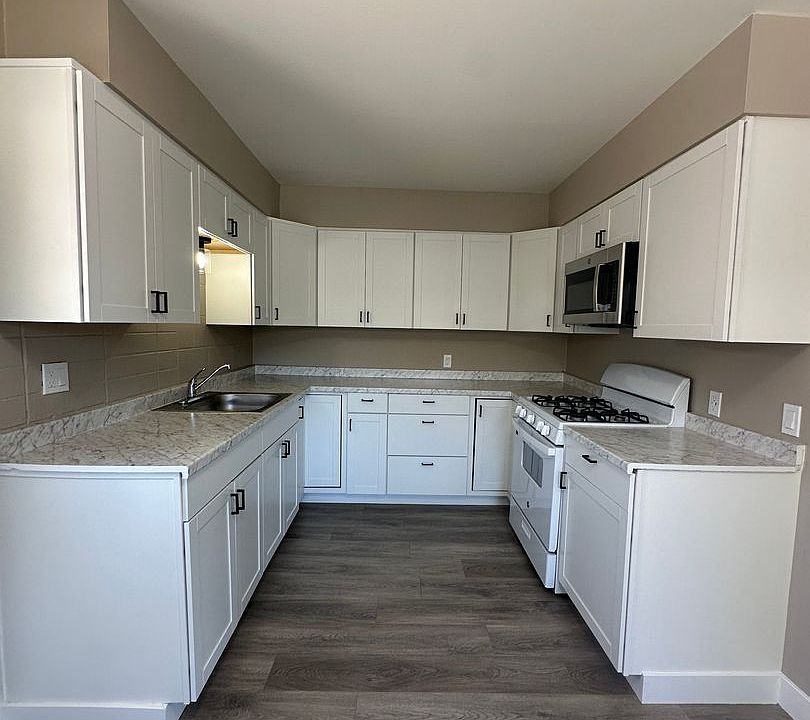 1st image of 165 N Laverne St APT 6