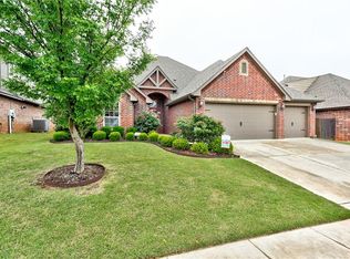 4008 Vista Dr, Norman, OK 73071