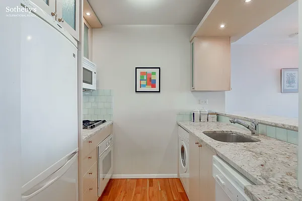 Sold by Sotheby's International Realty | media 4