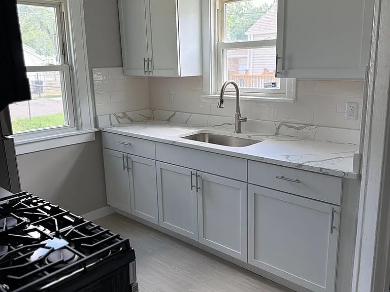 3509 Buchanan St — Photo 2