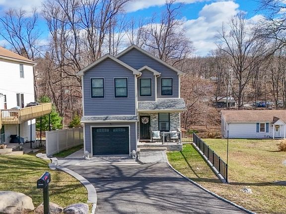 2nd image of 68 Arch St