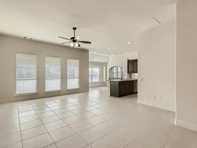 3216 Creekhaven Dr — Photo 15