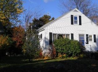 39 Burnap St, Fitchburg, MA 01420