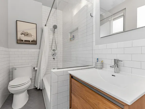 155 East 93rd Street 9E image 8 of 8