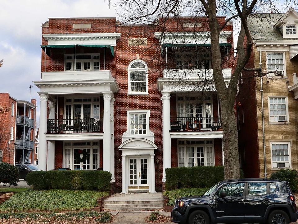 1st image of 3006 Monument Ave APT 3W