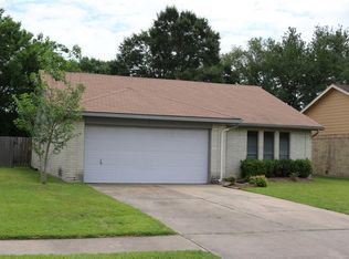 7022 Livery Ln, Cypress, TX 77433