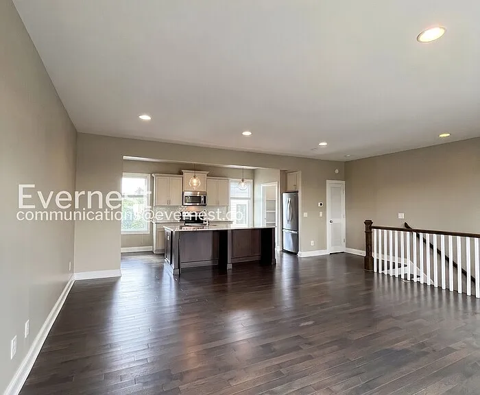 1302A Montgomery Ave — Photo 10