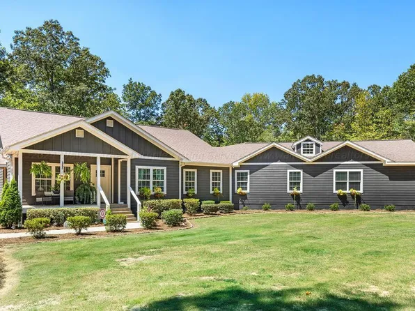 104 Terrace Ln, Jasper, AL 35504