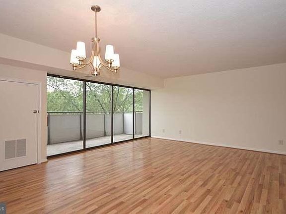 3rd image of 5300 Columbia Pike APT 805