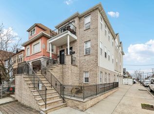 314 Avenue B, Bayonne, NJ 07002