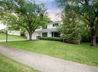 6557 N Imperial Dr, Peoria, IL 61614