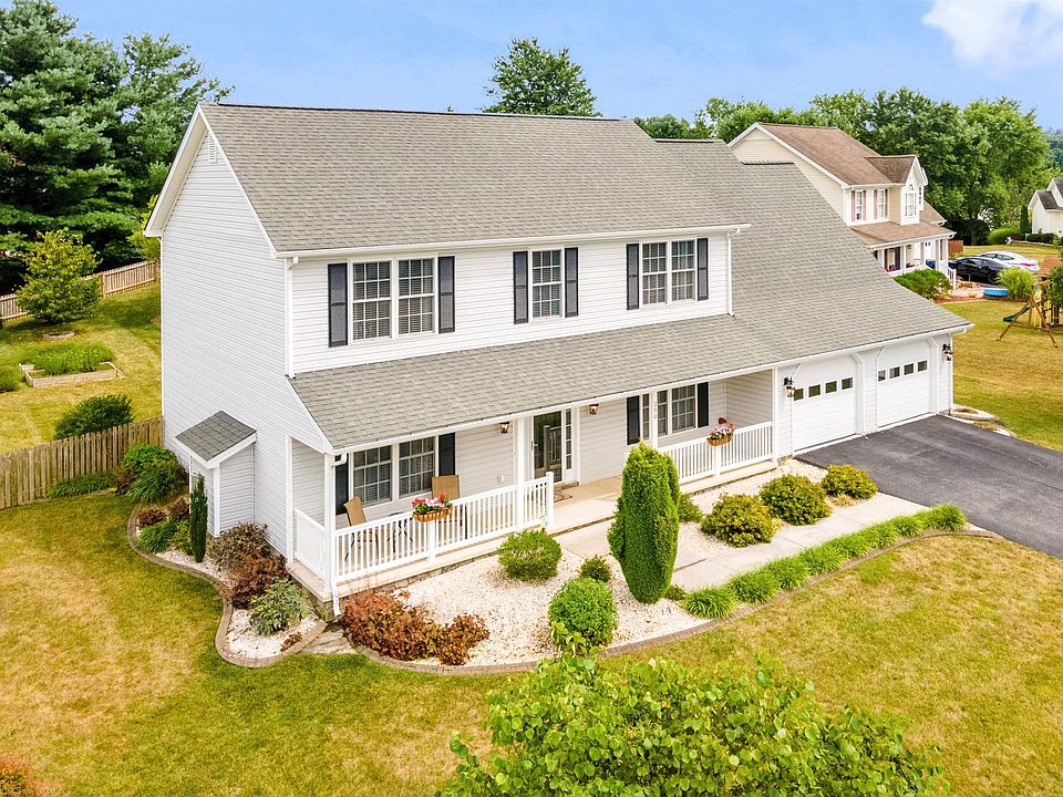 1st image of 290 Citrine Ct