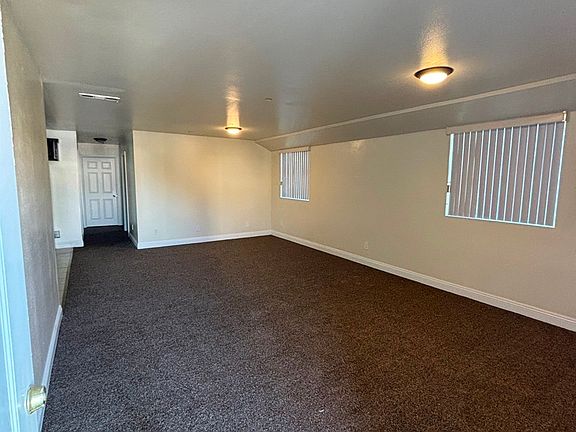 3rd image of 726 E 87th Pl #726