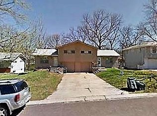 7783 England Dr, Overland Park, KS 66204
