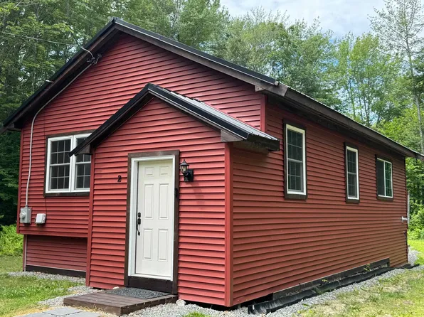 2 Saint Moritz Road, New Durham, NH 03855