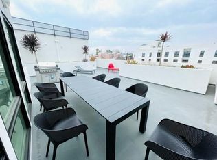 1550 Brockton Ave #101, Los Angeles, CA 90025
