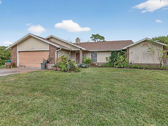 2nd image of 3133 Fairview Drive