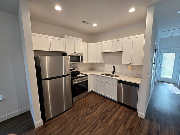 2nd image of 1098 Kinsey Dr