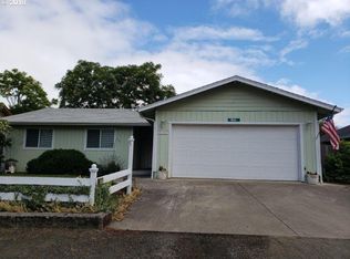 157 S Comstock Rd, Sutherlin, OR 97479