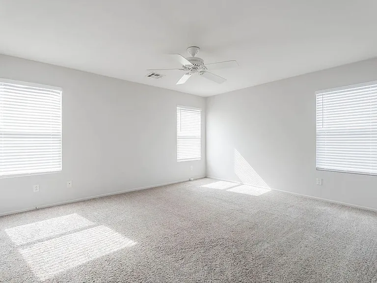 5531 Doubleday St — Photo 34