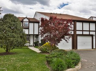 88 Walnut Dr, Spring Lake, NJ 07762