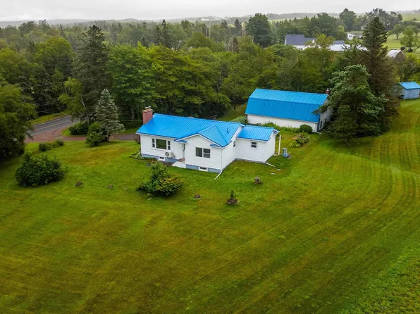 18785 Highway 2, Fenwick, NS B0L 1C0