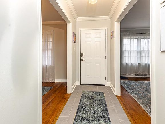 4th image of 5151 Tarrytown Dr