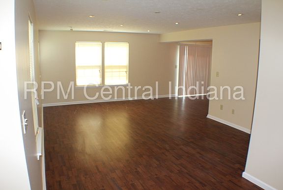 2nd image of 10827 Cedar Pine Dr