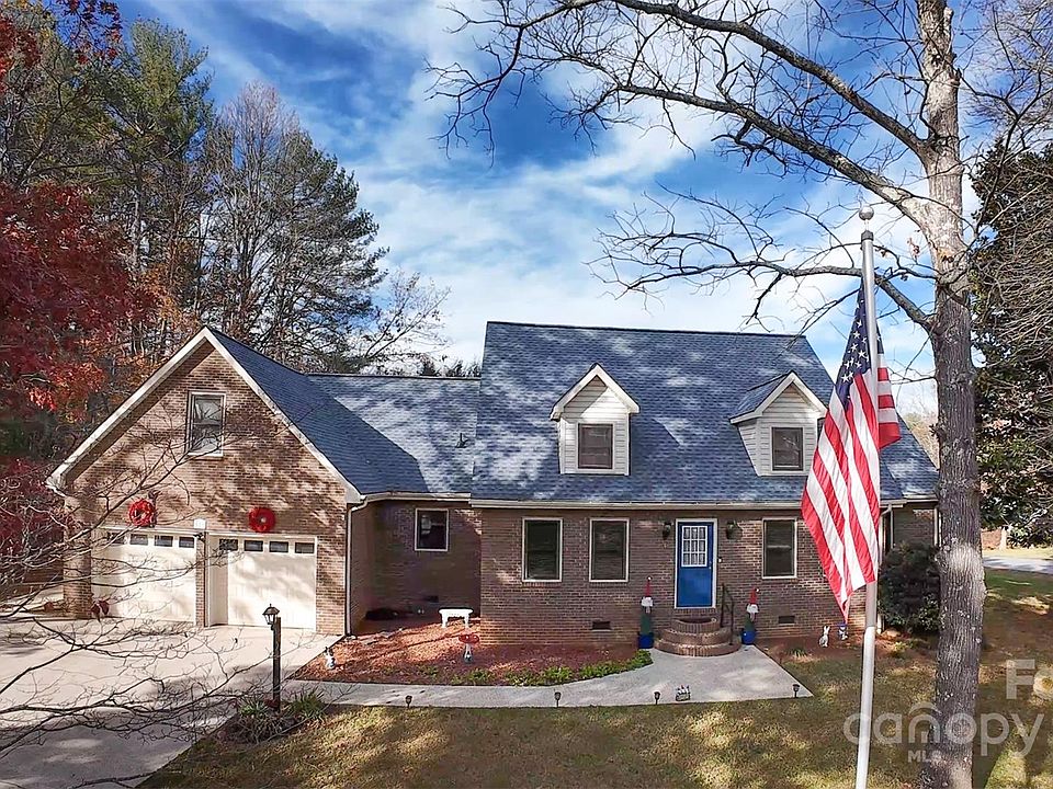 1st image of 121 Apple Blossom Dr
