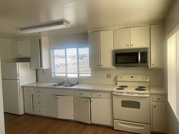 5th image of 132 Shasta St #0