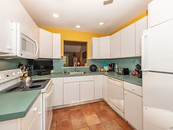 3rd image of 835 Calebs Way #36