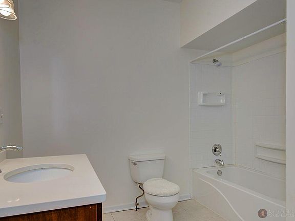 2nd image of 5114 Main St Unit B