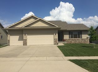 230 N Colton Dr, North Liberty, IA 52317
