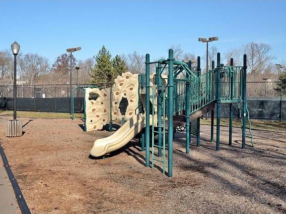 Community Kids Play Area