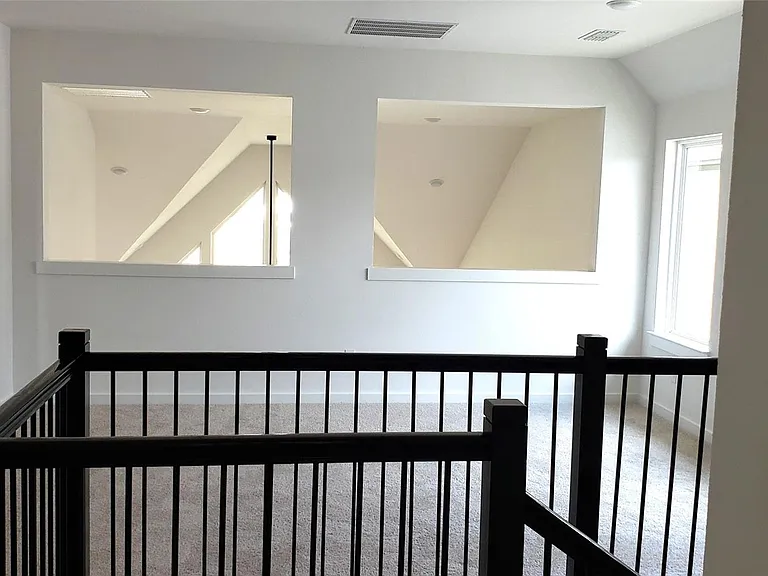 10611 Hidden Rock Dr — Photo 5