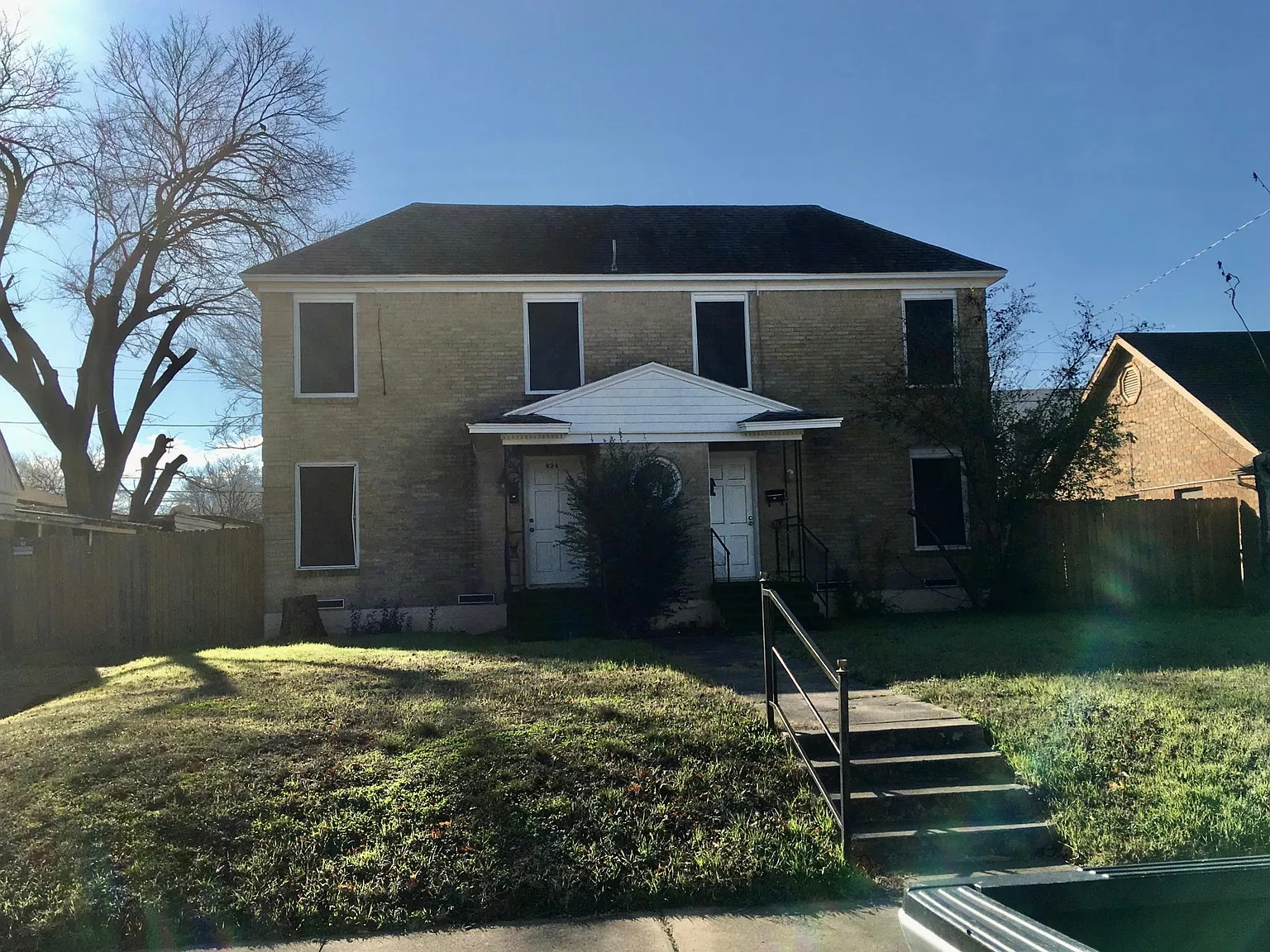 1 bed, 900 sqft, $1,050 — Photo 2