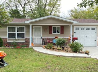 5 Friendship Ct, Troy, MO 63379