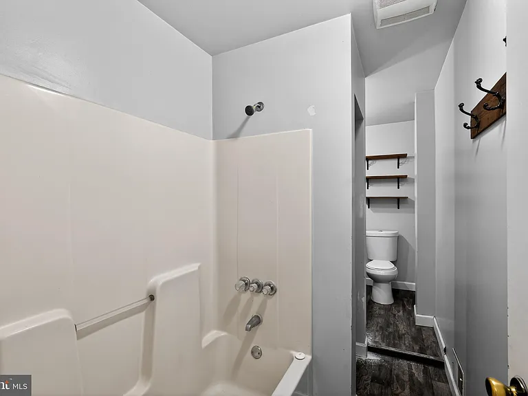 365 N Prune St — Photo 13