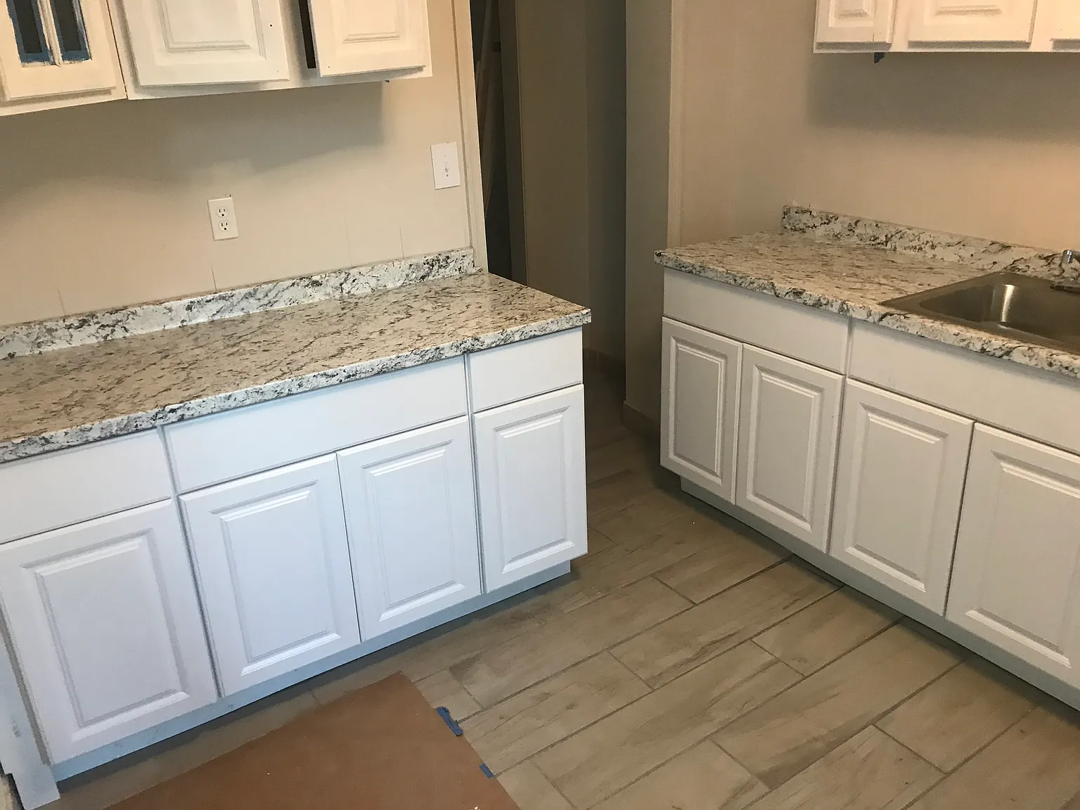 3 bed, 1.5 bath, 1350 sqft, $1,999 — Photo 3