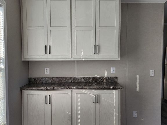 3rd image of 105 20th St NW #210