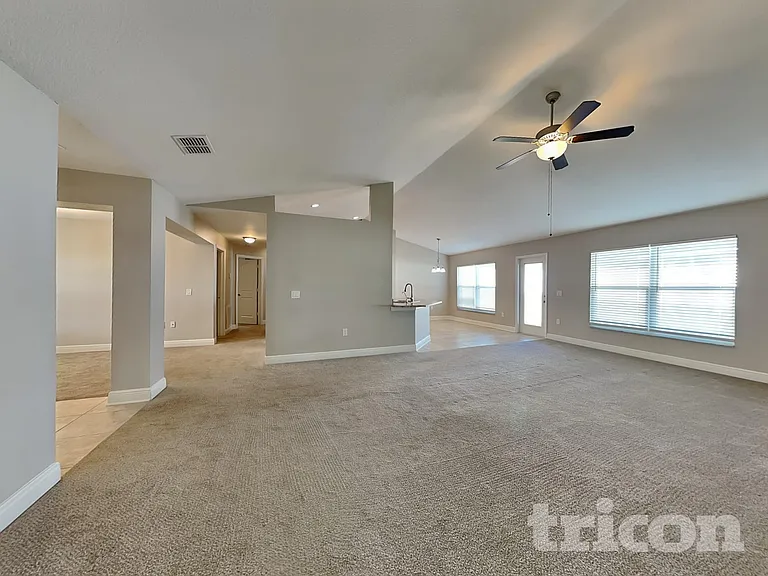 1599 Lemon Ave — Photo 2