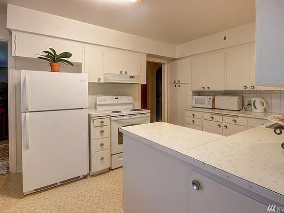 5th image of 3142 Coolidge Dr